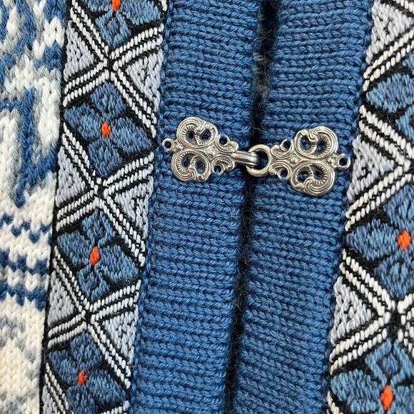 Dale of Norway Wool Sweater L Snowflake Nordic Cardigan Silver Clasps Vintage - Picture 7 of 9